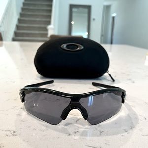 Oakley Radarlock sunglasses With Path lenses